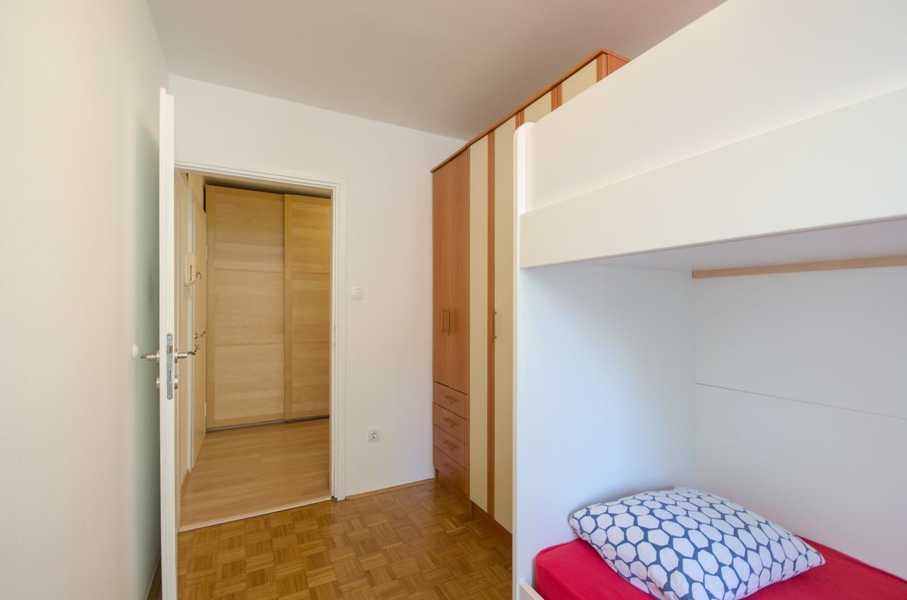 Apartment Near The Train Station Ljubljana Extérieur photo