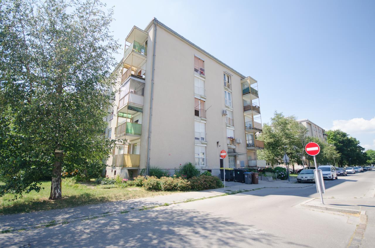 Apartment Near The Train Station Ljubljana Extérieur photo