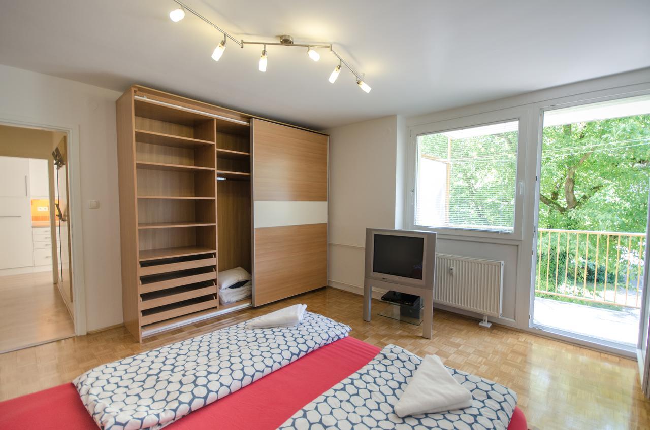 Apartment Near The Train Station Ljubljana Extérieur photo